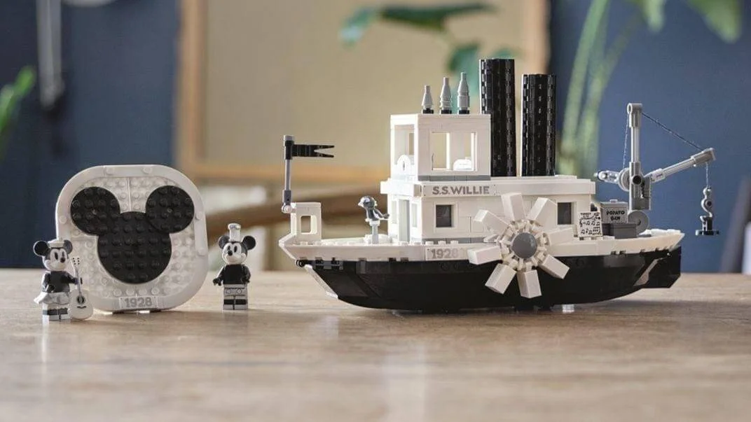 Lego cria set do Steamboat Willie para comemorar os 90 do Mickey