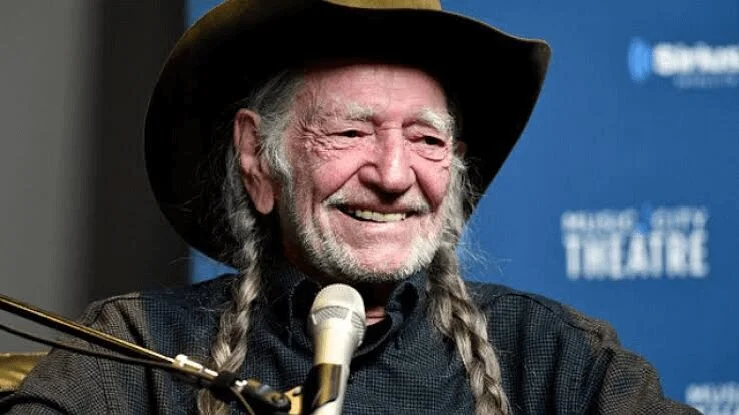 Willie Nelson (86) conta porque acha que não se encaixa mais na música country