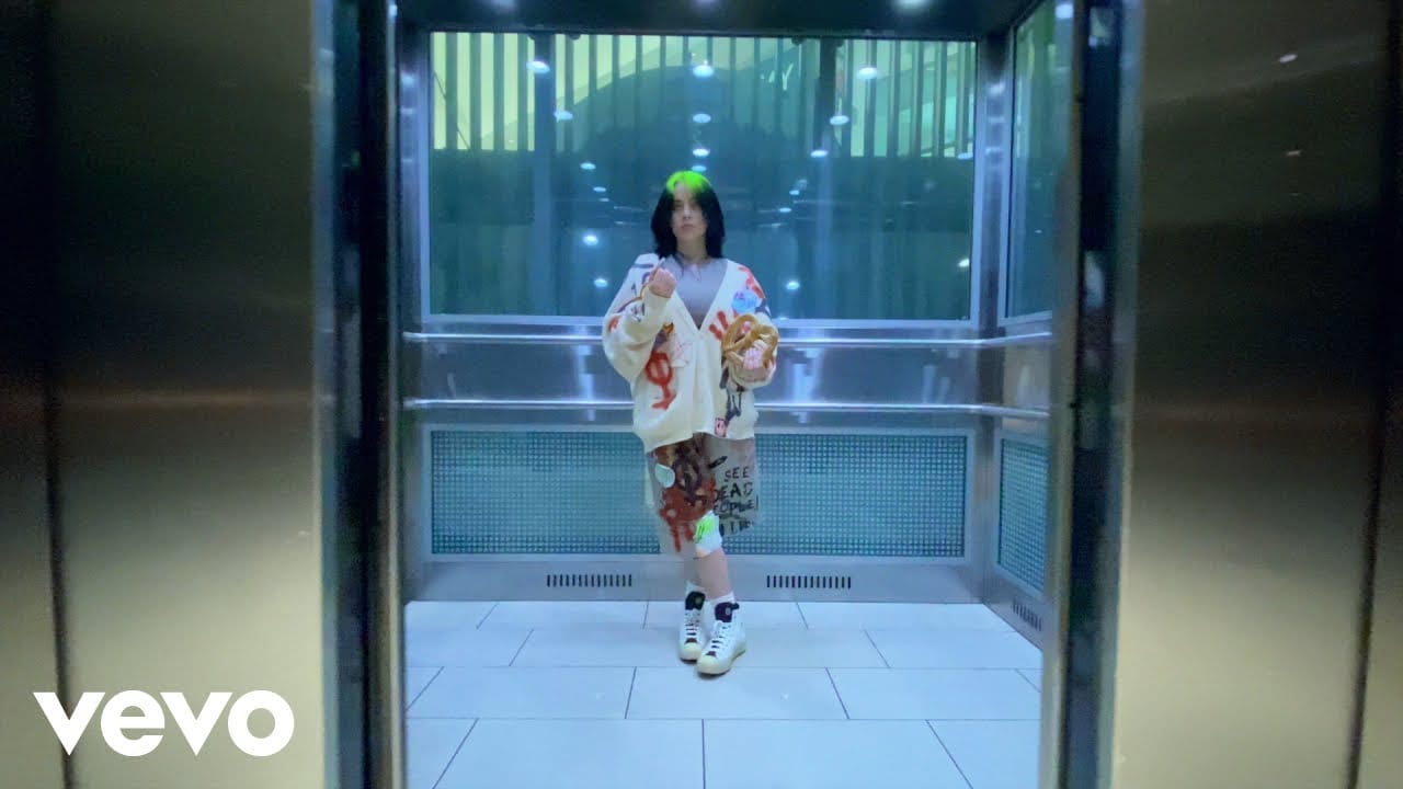 Mais de 400 mil pessoas viram o lançamento do novo videoclipe da Billie Eilish