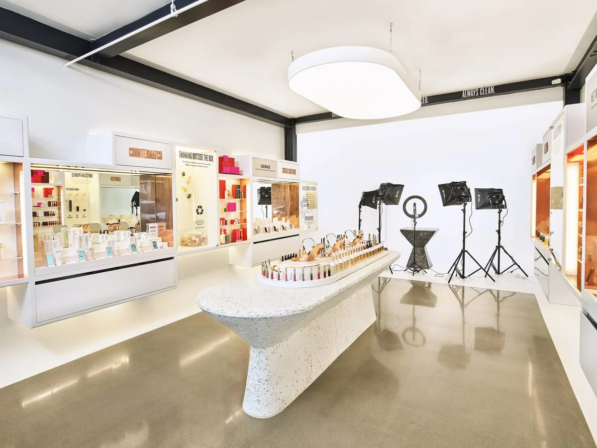 Beautycounter: marca de cosméticos lança loja física com estúdio dentro