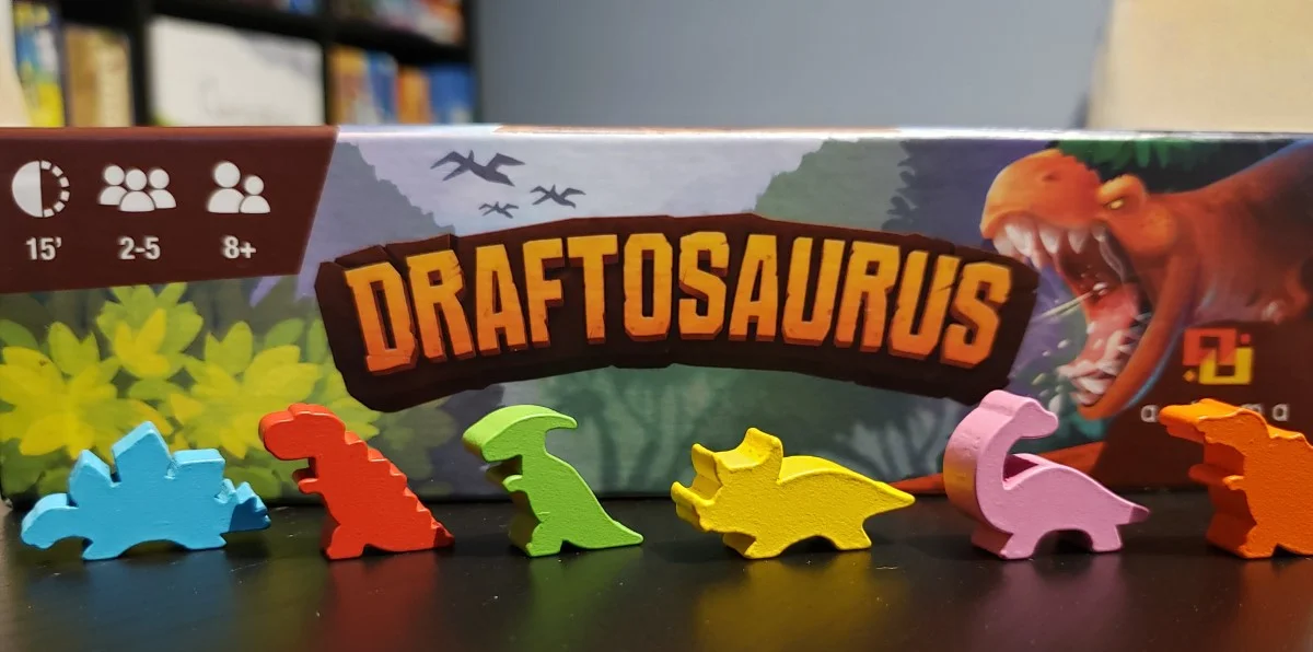 Draftosaurus, um jogo para criar parques com dinossauros