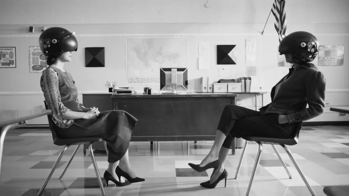 Curtas: Teacher In A Box