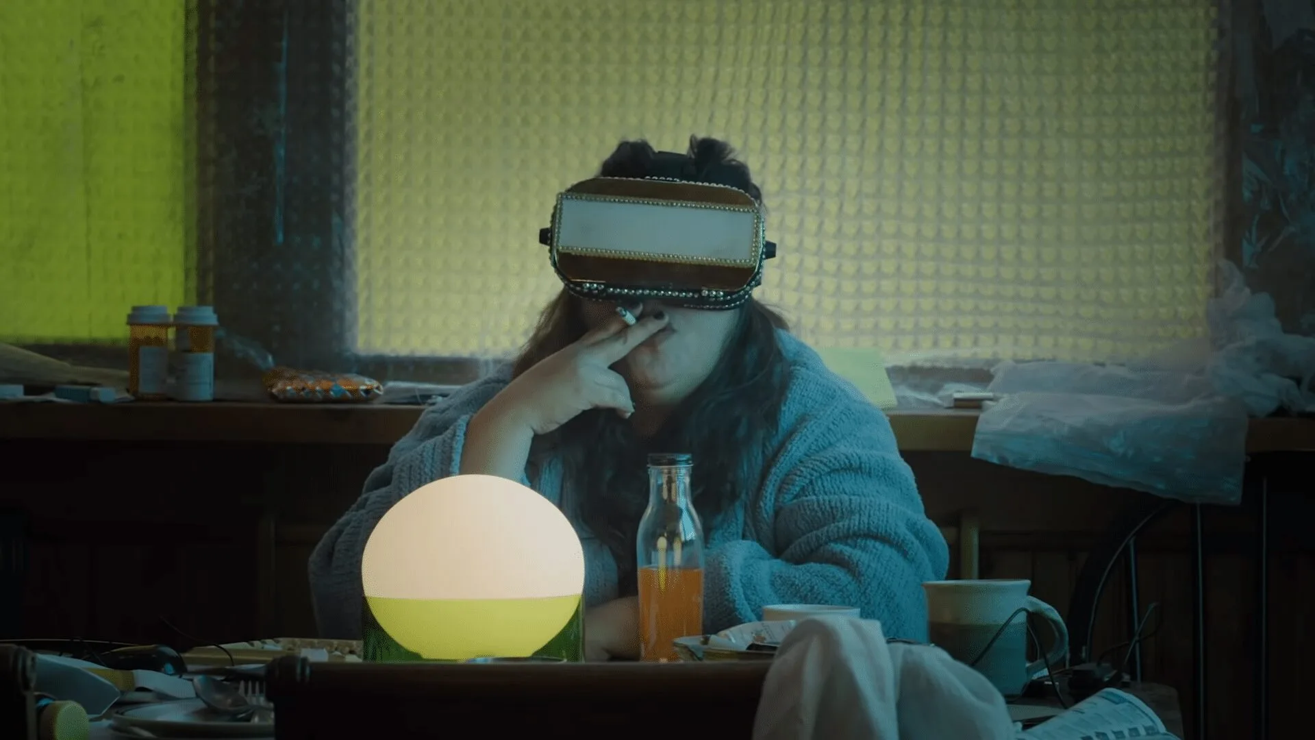 Curta: How Is This The World