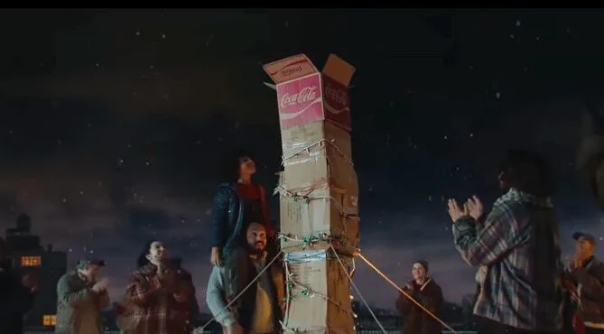 Coca-Cola: O Natal se torna mágico quando estamos juntos