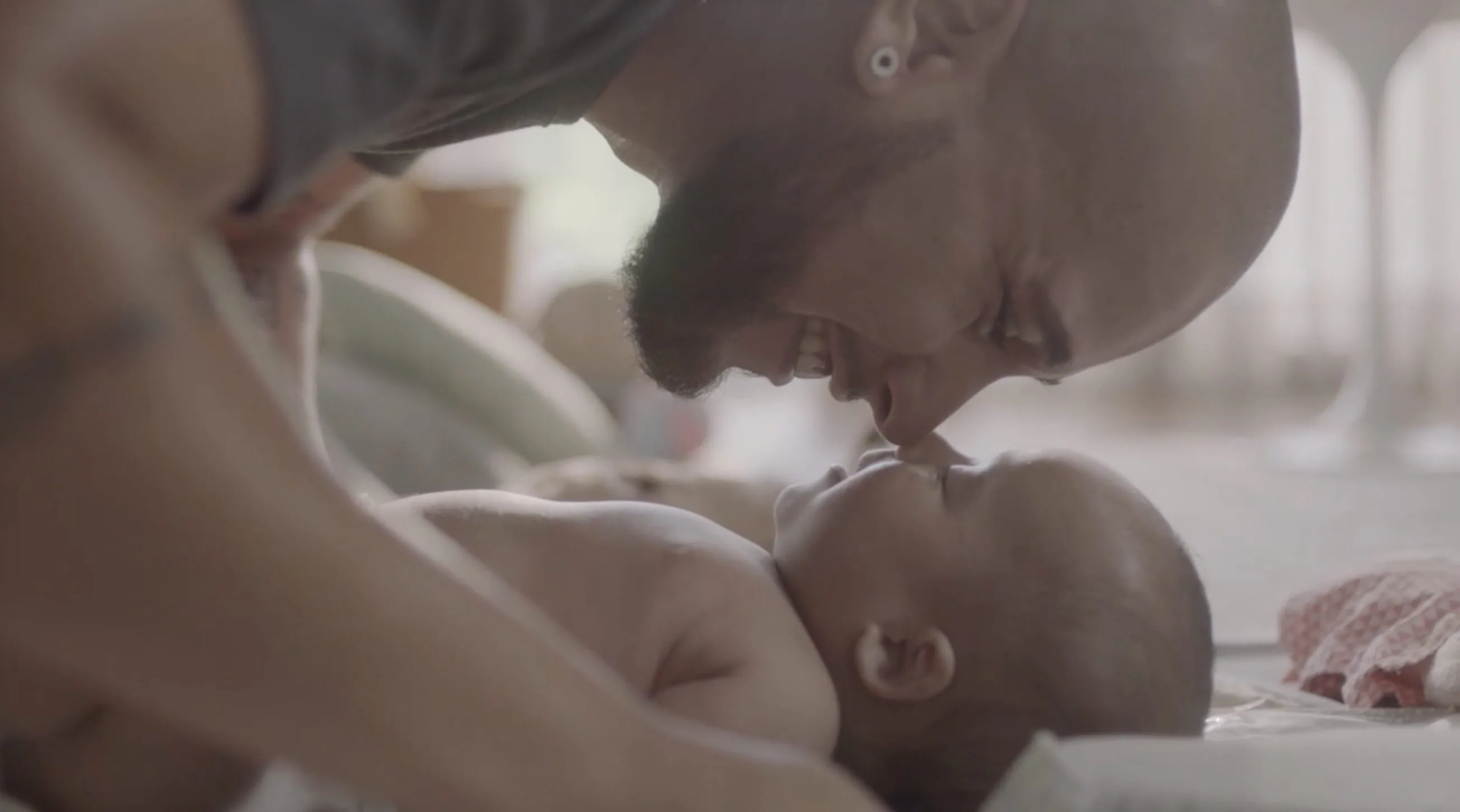 AreaG assina campanha da nova fralda premium da Santher￼