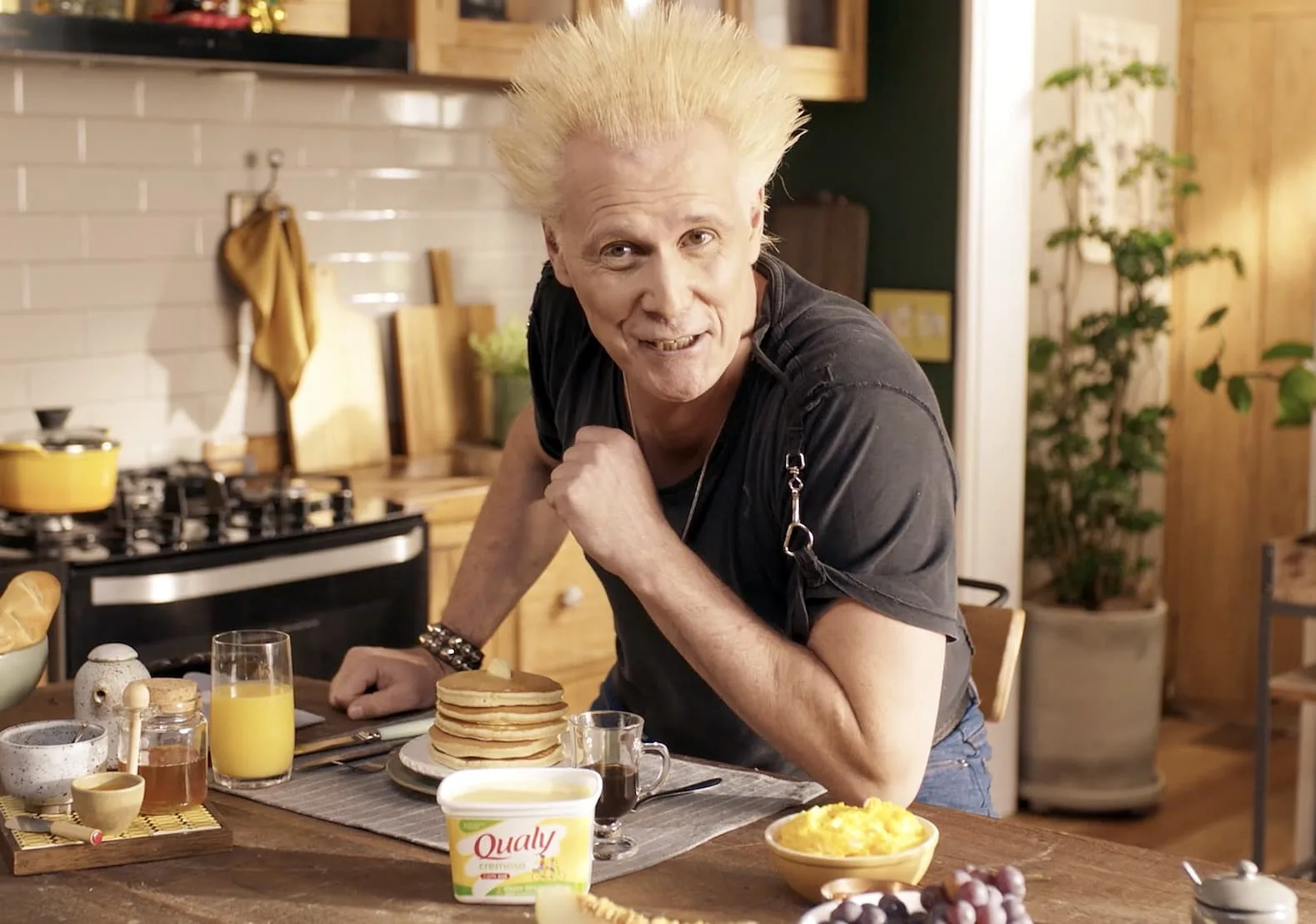 Qualy apresenta novo posicionamento com Supla, Ary Fontoura e Jojo