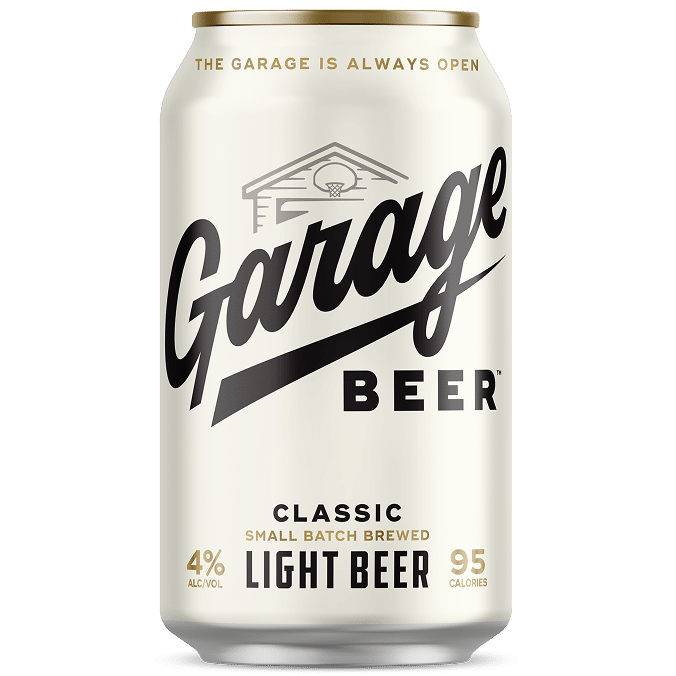 Lata de cerveja Garage, light, 4% álcool.