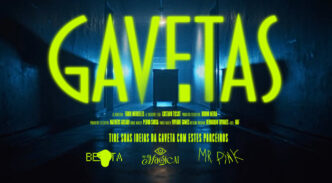Texto GAVETAS sobre fundo de corredor escuro.