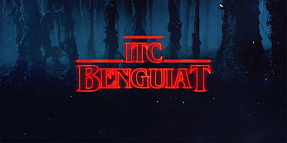 Fonte ITC Benguiat em destaque na floresta sombria.