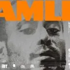 Cartaz de Hamlet com rosto dividido em preto e branco