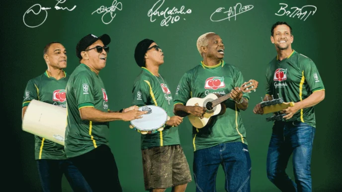Grupo de samba com camisas verdes do Brasil